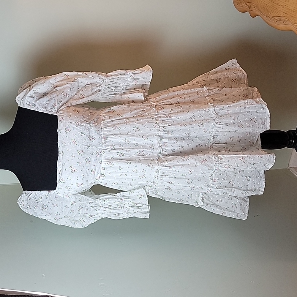 🎁 Storia white floral cottagecore peasant dress